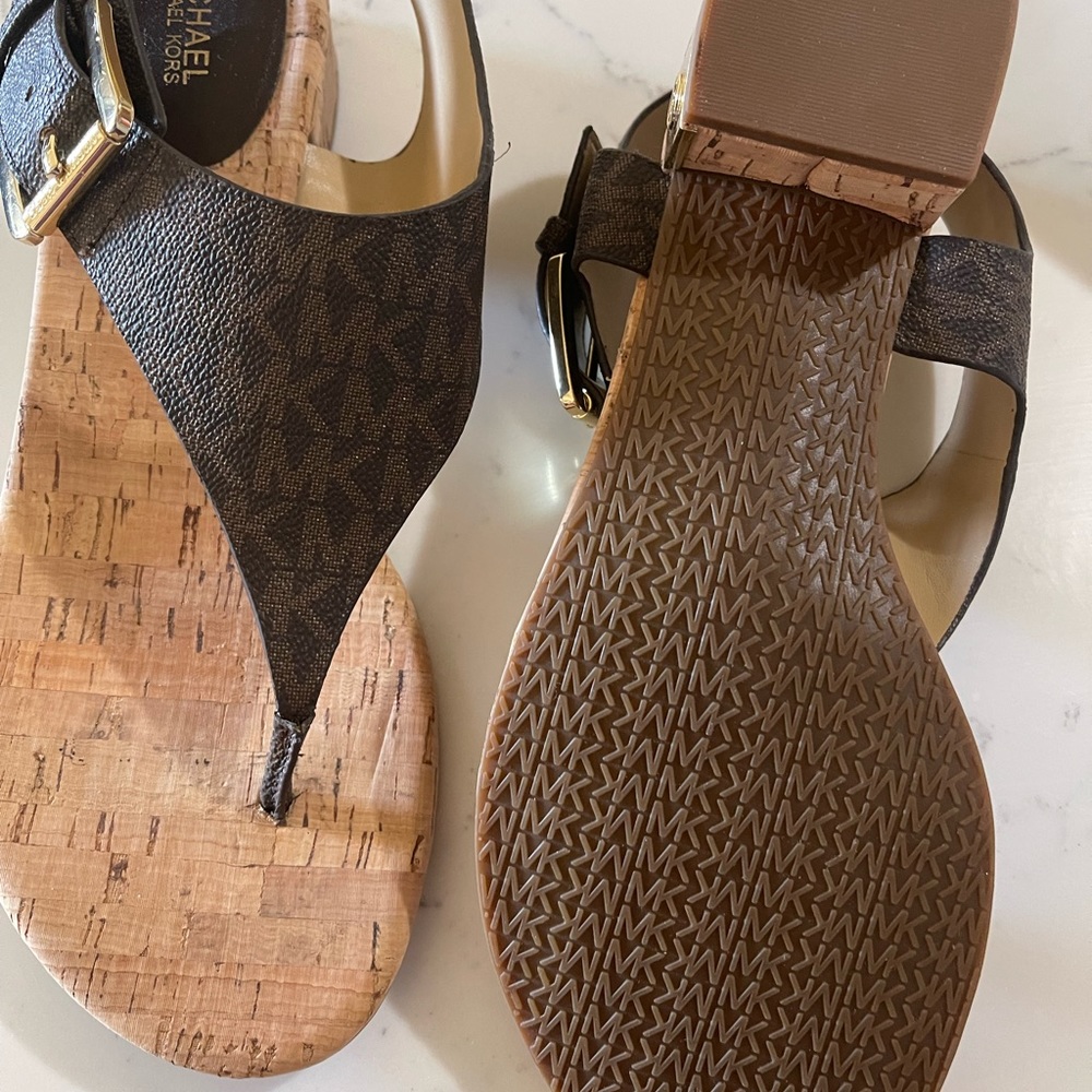 Shoes - Picture 2 of 4
